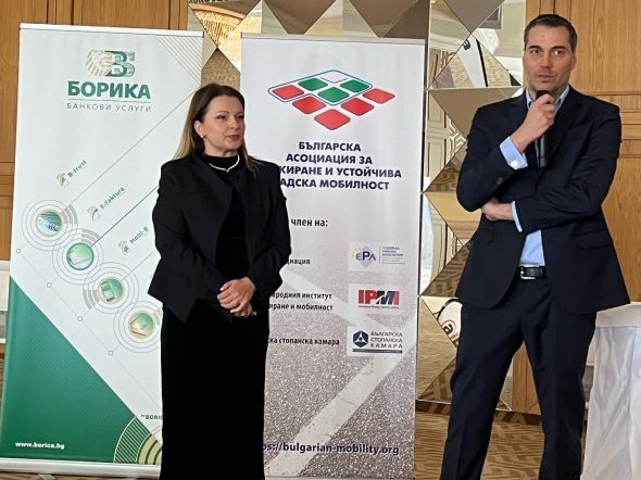Българската асоциация за паркиране и устойчива градска мобилност, Националната картова и платежна схема и БОРИКА, помагат на общините в България да се дигитализират и да подобрят градската среда